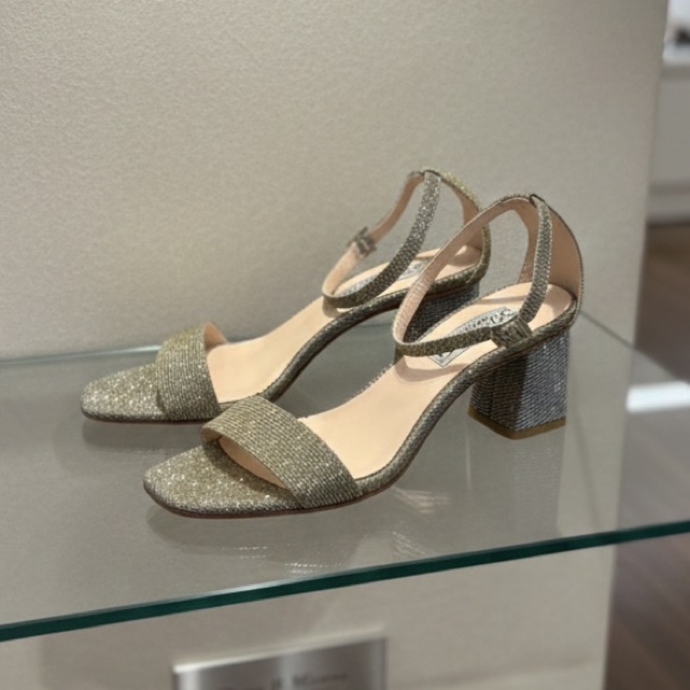 Diane B. Milano glitter strappy block heel sandals in gold and silver size 7.5